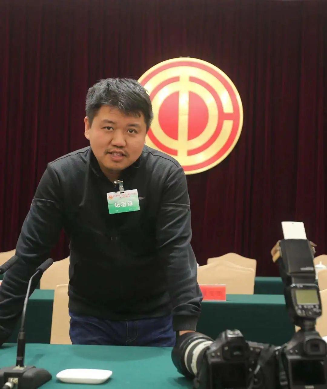 新华社2.jpg