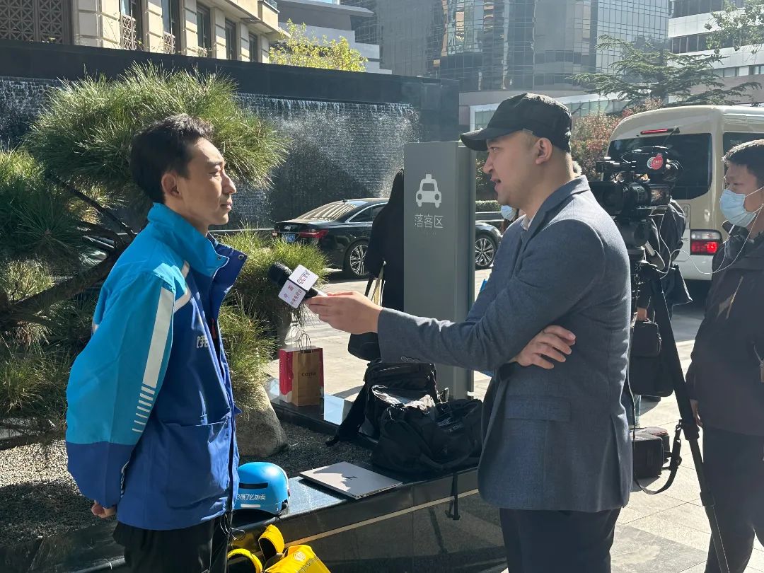 总台2.jpg