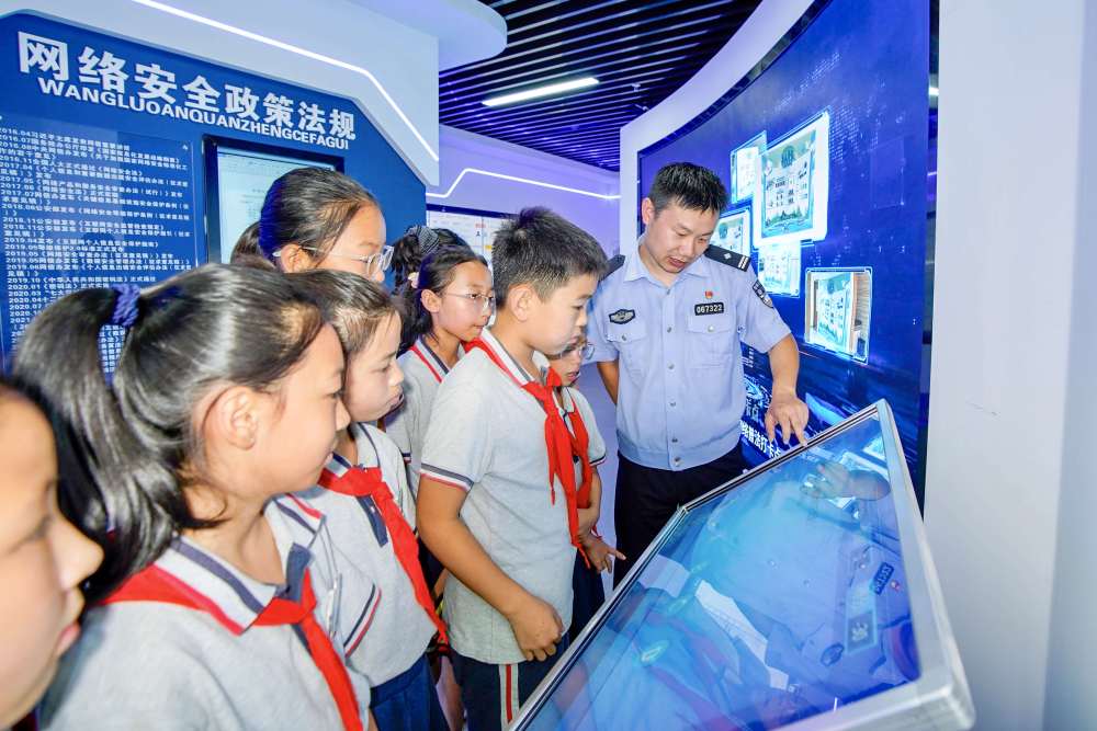 2025111623e725f9120d4381979c14d434e1eba0_20251116d56eb6d5321e4328b8fce29f3b8770aa.jpg 2025111623e725f9120d4381979c14d434e1eba0_20251116d56eb6d5321e4328b8fce29f3b8770aa.jpg