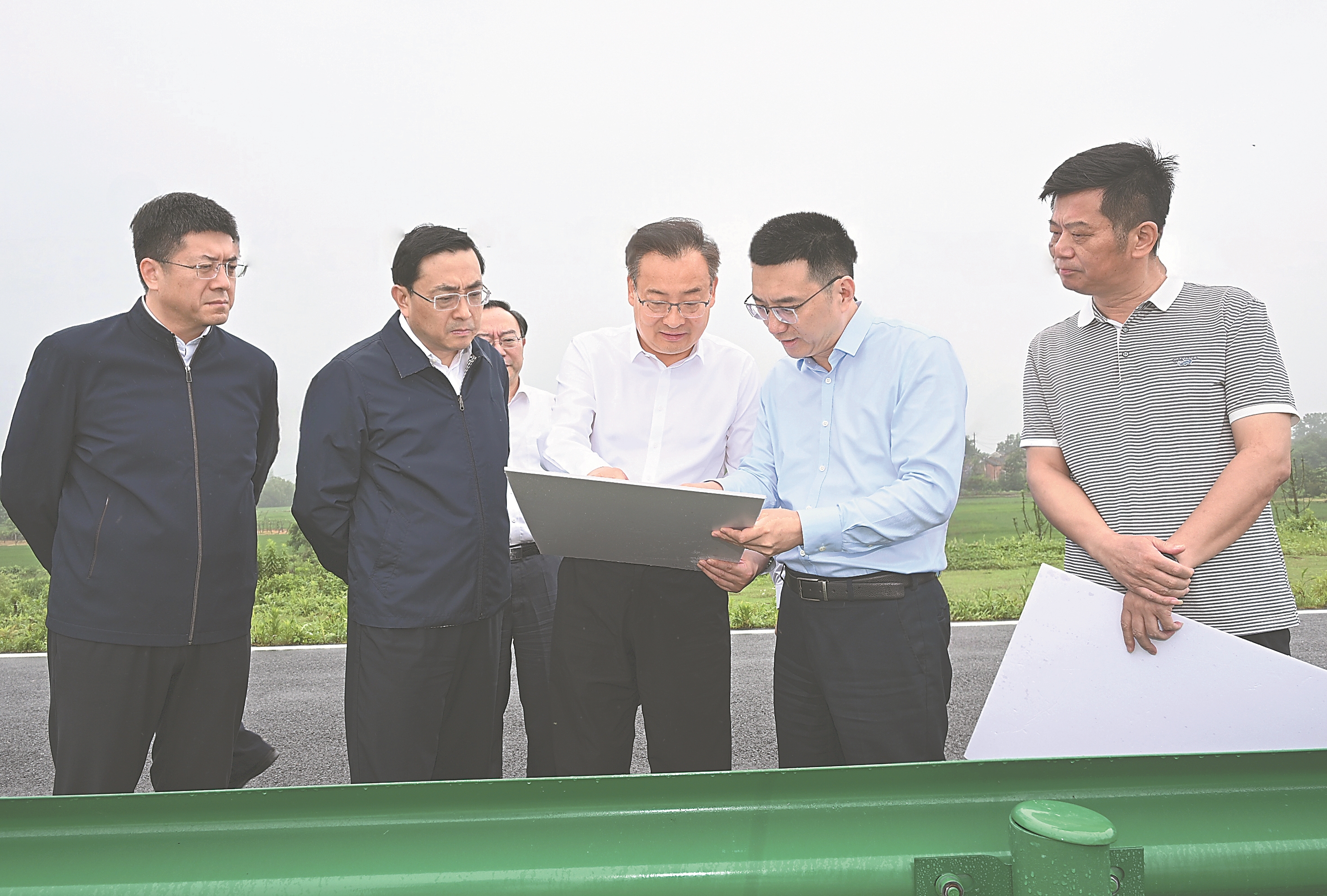 坚持规划引领加强综合治理 让巢湖成为合肥最好的名片